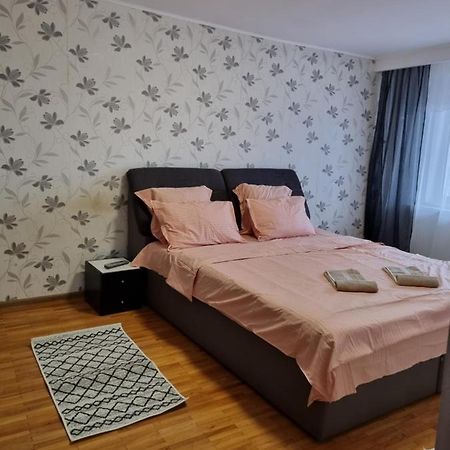 Marya'S Leilighet Râmnicu Vâlcea Eksteriør bilde