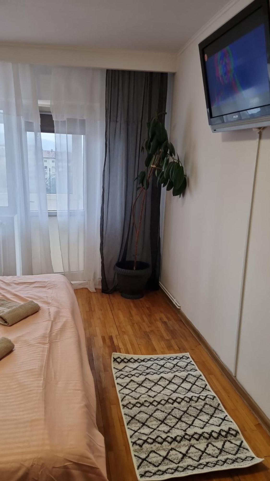 Marya'S Leilighet Râmnicu Vâlcea Rom bilde